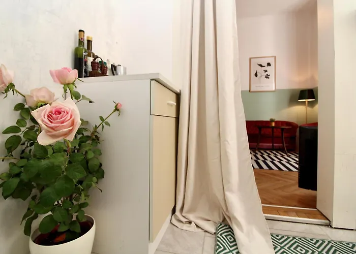 Romantic Urban Living *